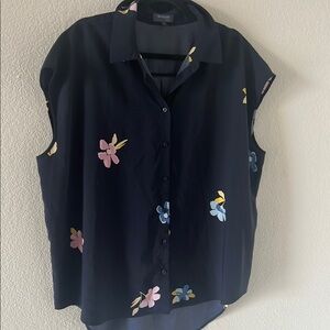 Madison Black Sleeveless Boxy Blouse